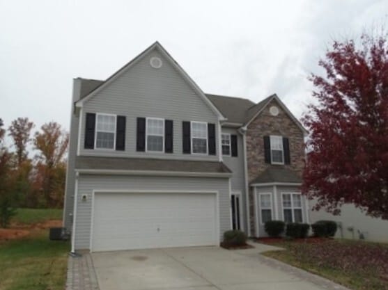 Building Photo - 1635 Swan Dr