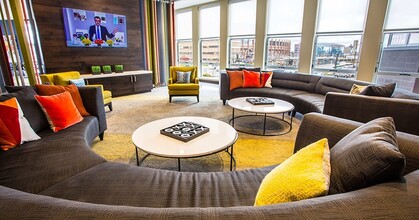 Building Photo - WaHu Apartments