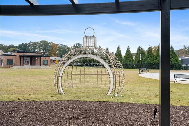 Building Photo - 1008 Davis St