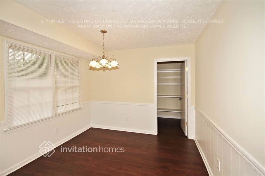 Building Photo - 396 Sancho Dr NW