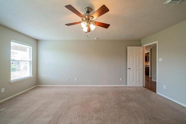 Building Photo - Charming 4 beds 3.5 baths in Spring