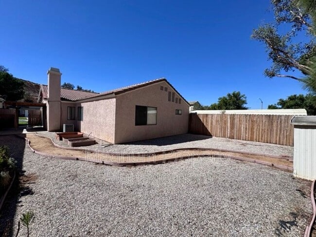 Building Photo - 27806 Hillpointe Dr