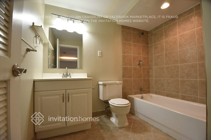 Building Photo - 380 Ashland Manor Dr