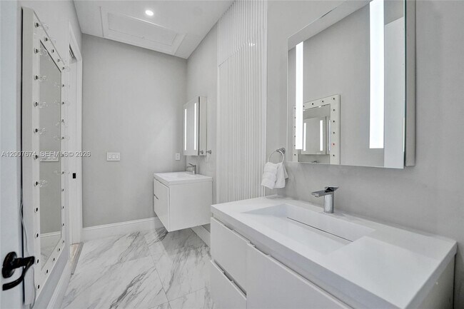 Building Photo - 2740 NW 83rd Terrace