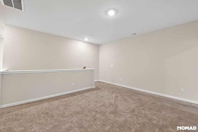 Building Photo - Spacious 3BR Townhome in Matthews