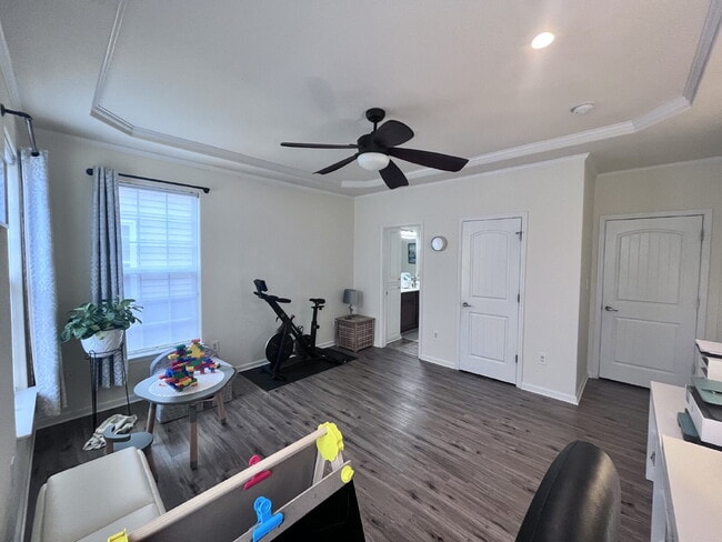 Building Photo - !Coming soon!  Greentree Commons