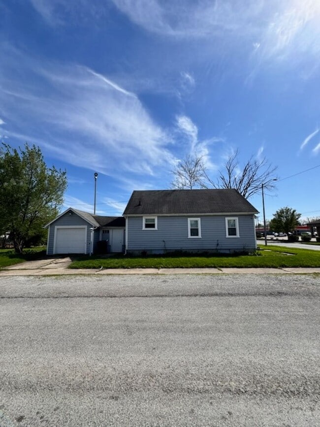 Building Photo - New Listing!!!