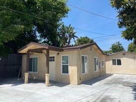 Building Photo - 3153 Garden Ave
