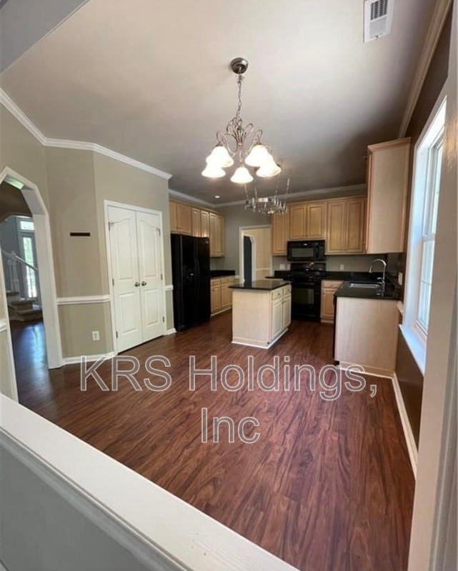 Building Photo - 6305 Old Westham Dr S