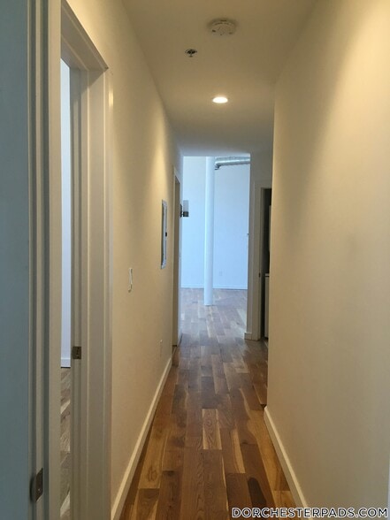 Building Photo - 600 Columbia Rd