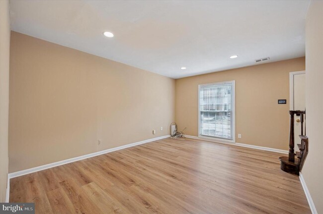 Building Photo - 138 Cheshire Dr