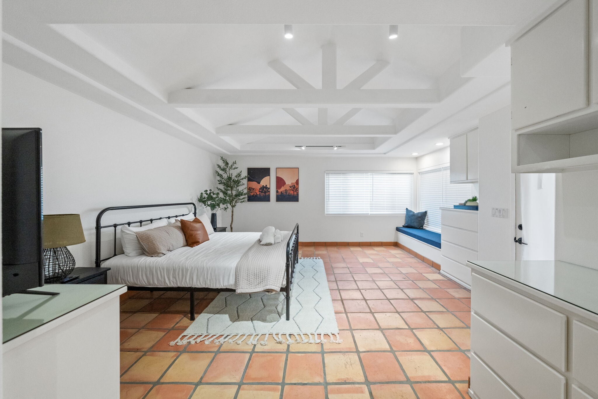 Building Photo - 58328 Bonanza Dr