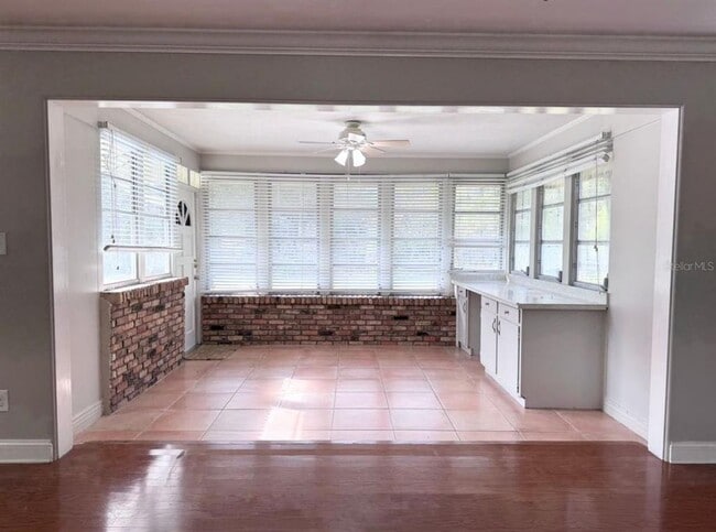 Building Photo - 1406 Ensenada Dr