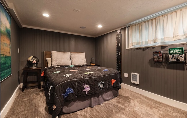Building Photo - Beautiful Irvington Bungalow (3 Bed, 3 Bath)