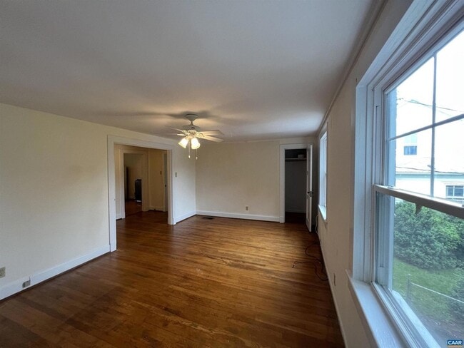 Building Photo - 1302 Crozet Ave