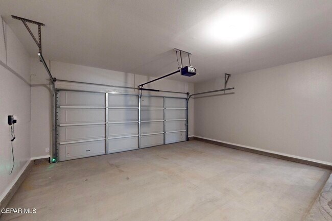 Building Photo - 15232 Hunch Ct
