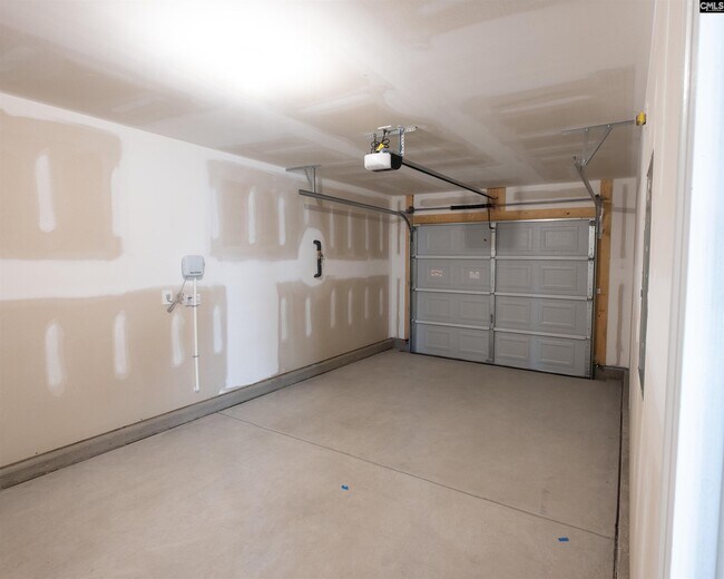 Building Photo - 925 S Desert Orch Ln