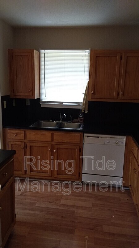 Building Photo - 5502 Mary Munger Rd