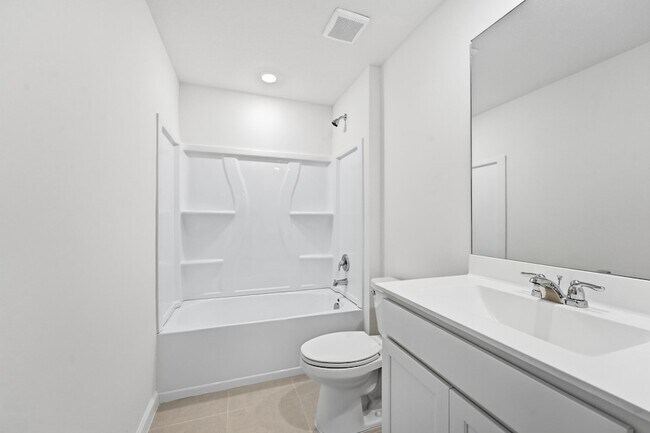 Building Photo - 10739 NW Moon Rise Ln