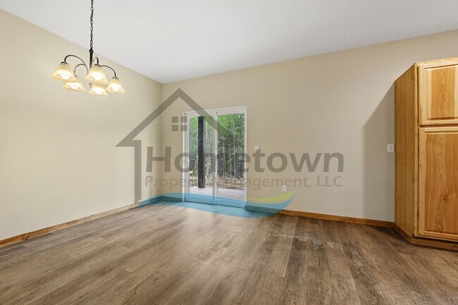 Building Photo - 4-Bedroom 2-Bathroom Home with Attached 2-Car Garage Available in Blanchard!