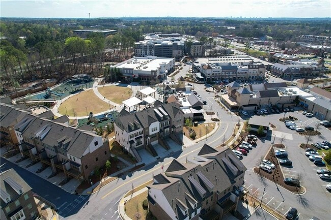 Building Photo - 5051 Pinckney Ln