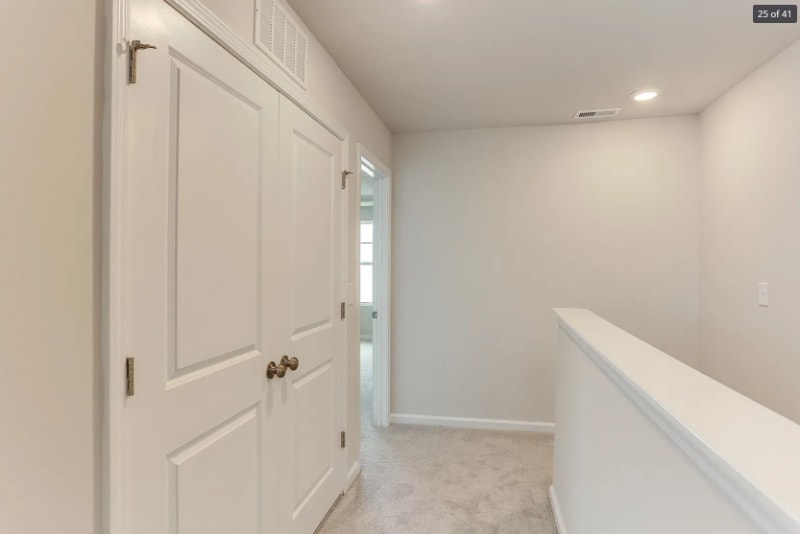 Building Photo - 304 Leland Crst Dr