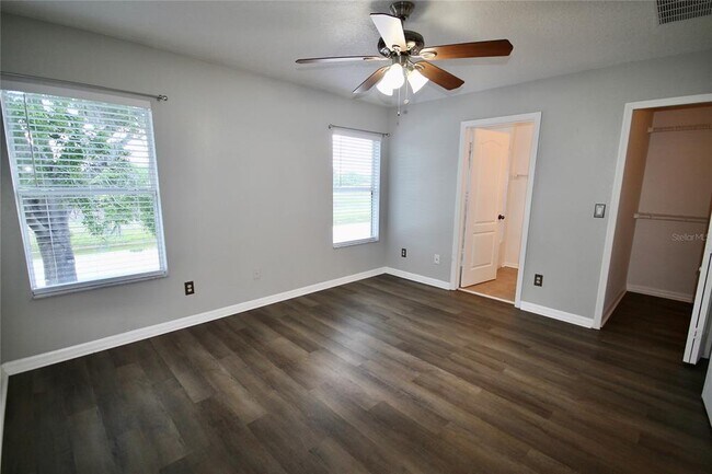 Building Photo - 3773 Clubside Pointe Dr