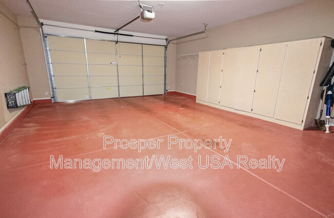 Building Photo - 17547 W Calistoga Dr