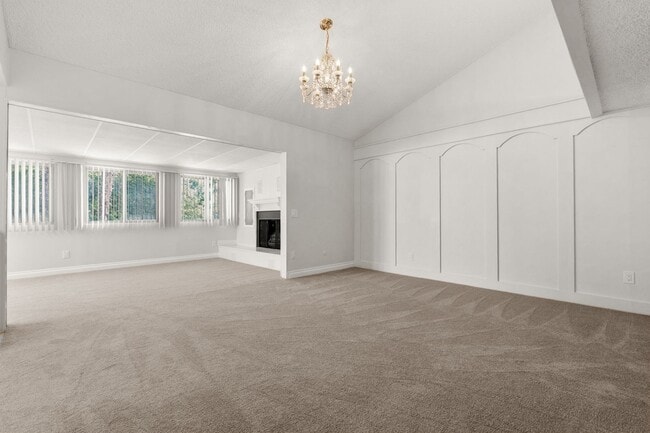 Building Photo - 6415 Lochmoor Dr