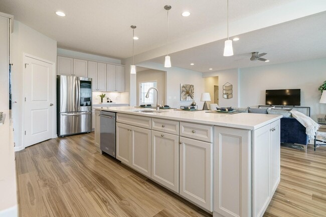 Building Photo - 8139 Wolf Path Dr