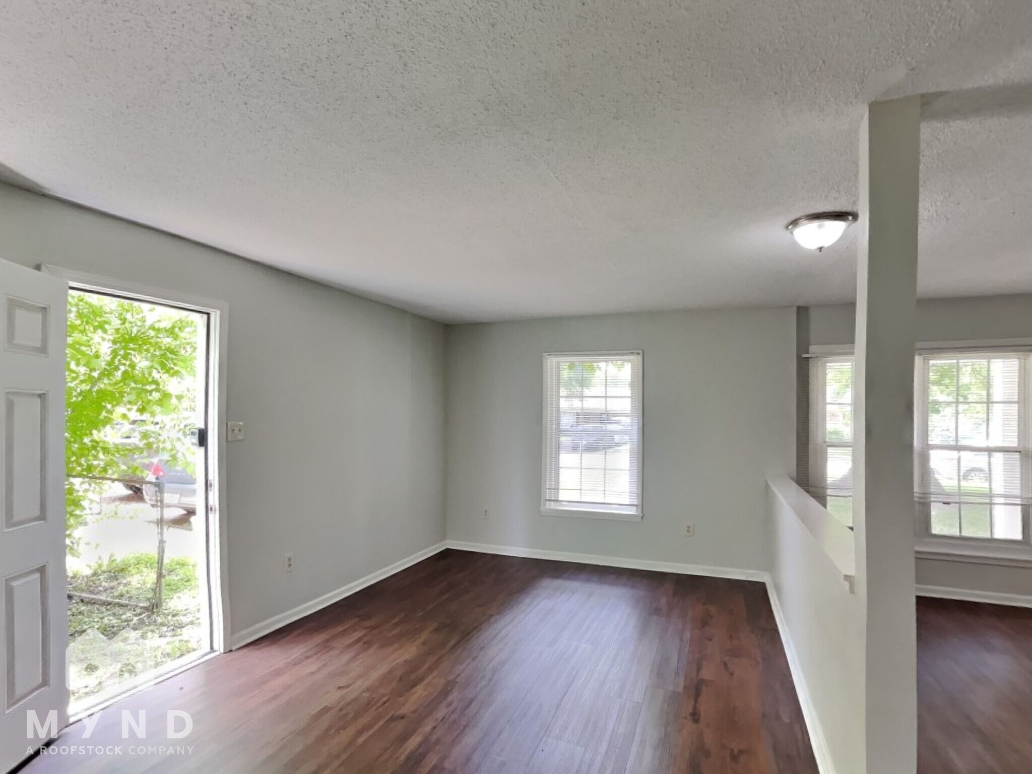 Building Photo - 2274 Ashland Dr