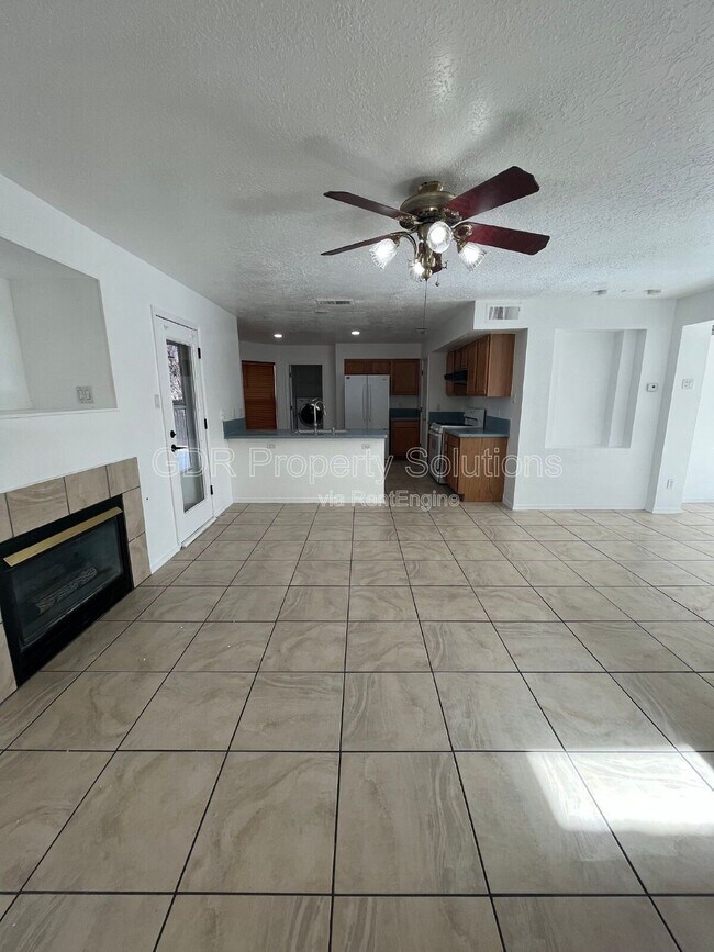 Building Photo - 8123 Waterbury Pl NW