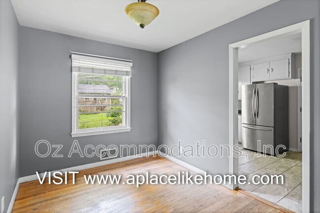 Building Photo - 8810 Benson St