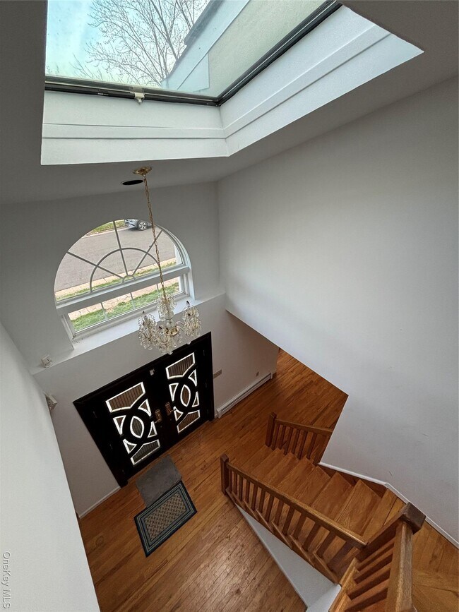 Building Photo - 31 Woodward St