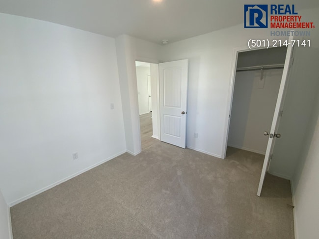 Building Photo - 10808 Mason Dr