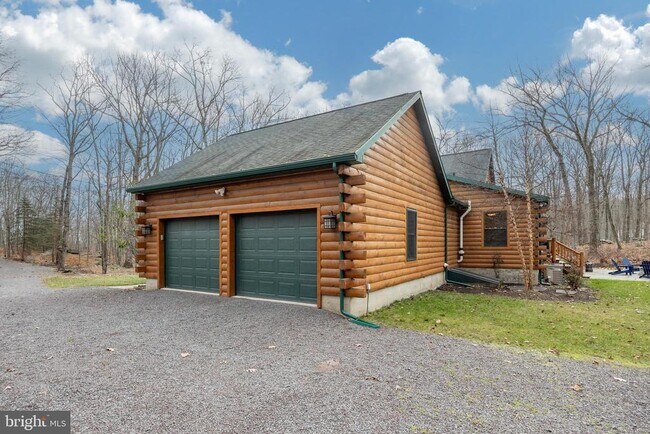 Building Photo - 1212 Acacia Dr