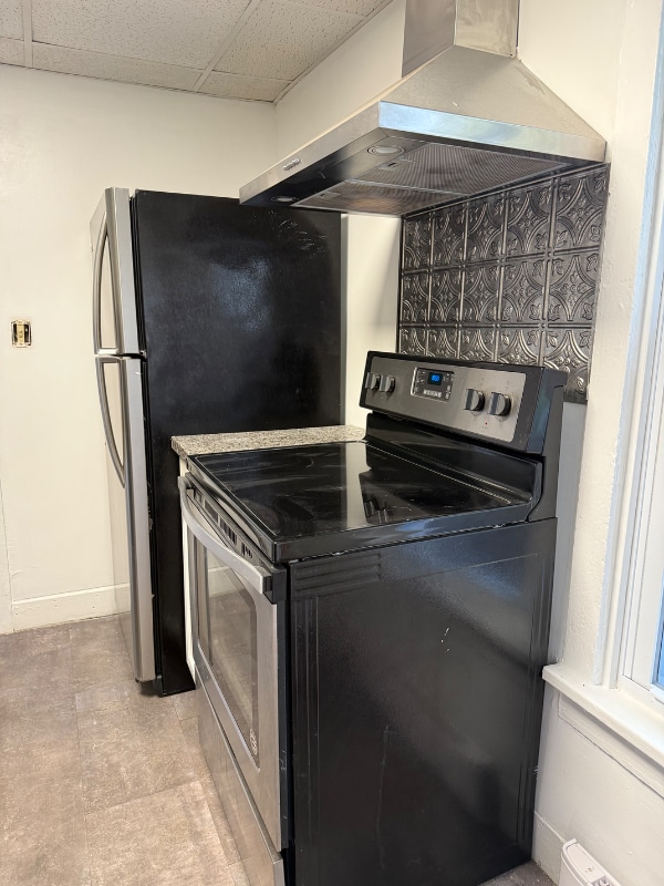 Building Photo - 12 Grove St