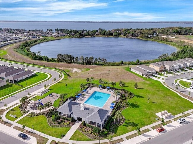 Building Photo - 3035 Jessamine Dr