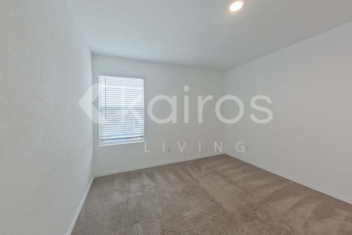 Building Photo - 5634 Mountain Point