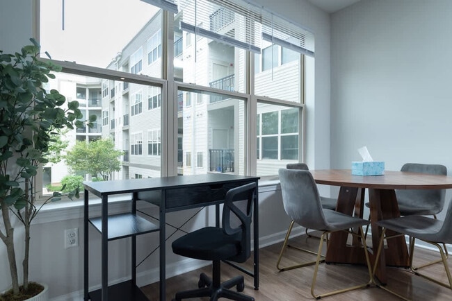 Building Photo - 360 Foley St