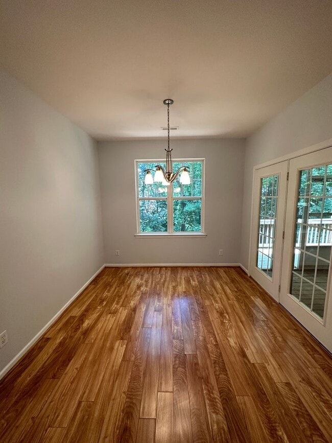 Building Photo - Cute 2BR/2.5BA in Ballantyne