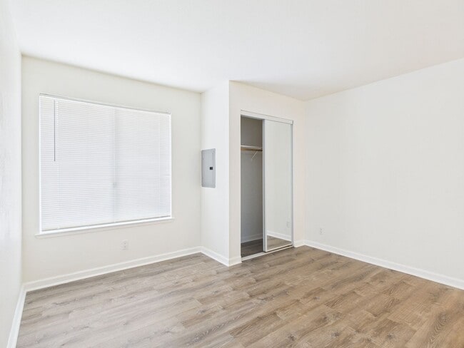 Building Photo - 1 bedroom (big sur) unit available at Cypr...