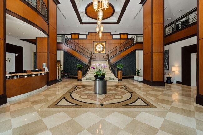 Building Photo - 600 W Las Olas Blvd