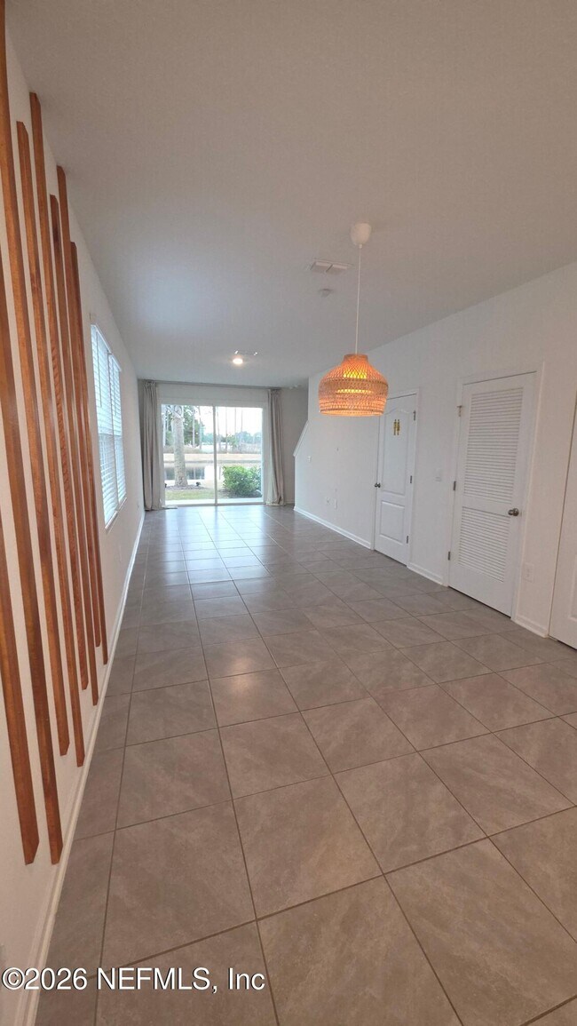 Building Photo - 56 Sage Br St