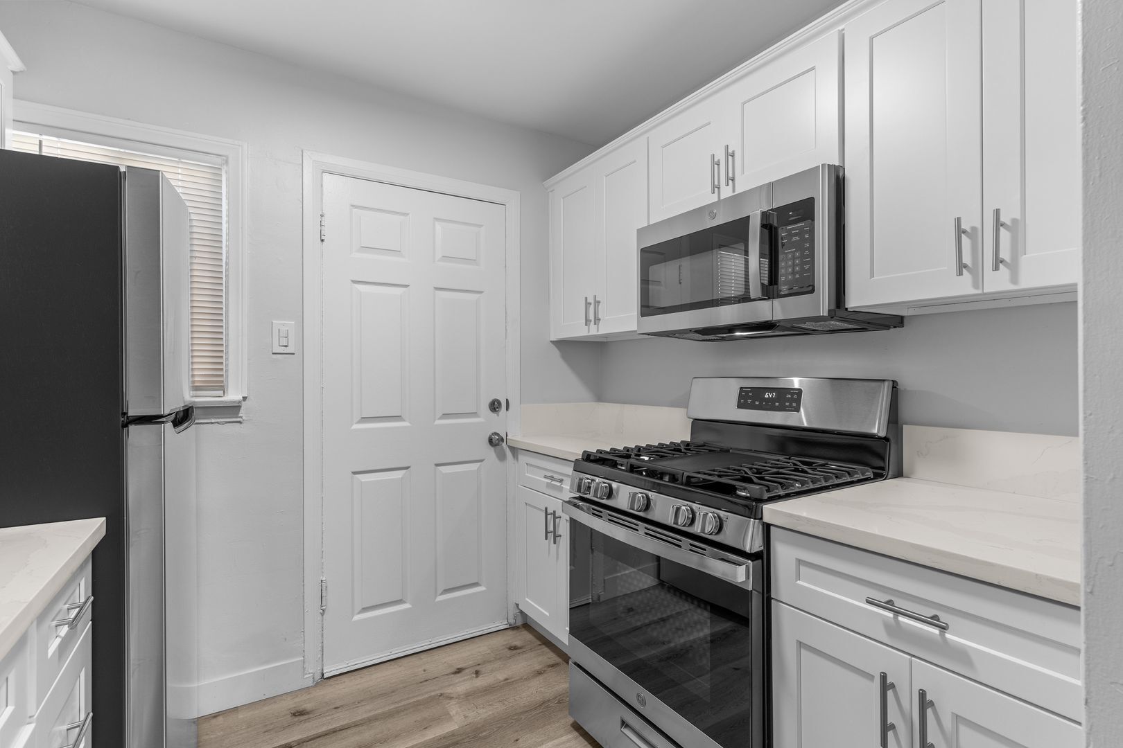 Building Photo - 2652 E 15th St