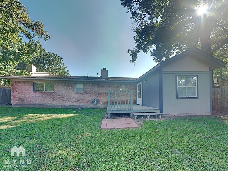 Building Photo - 3219 Glen Spring Dr