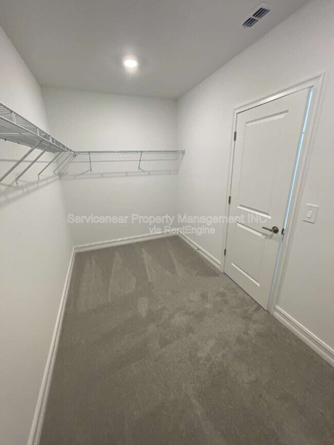 Building Photo - 7124 119th Ct E