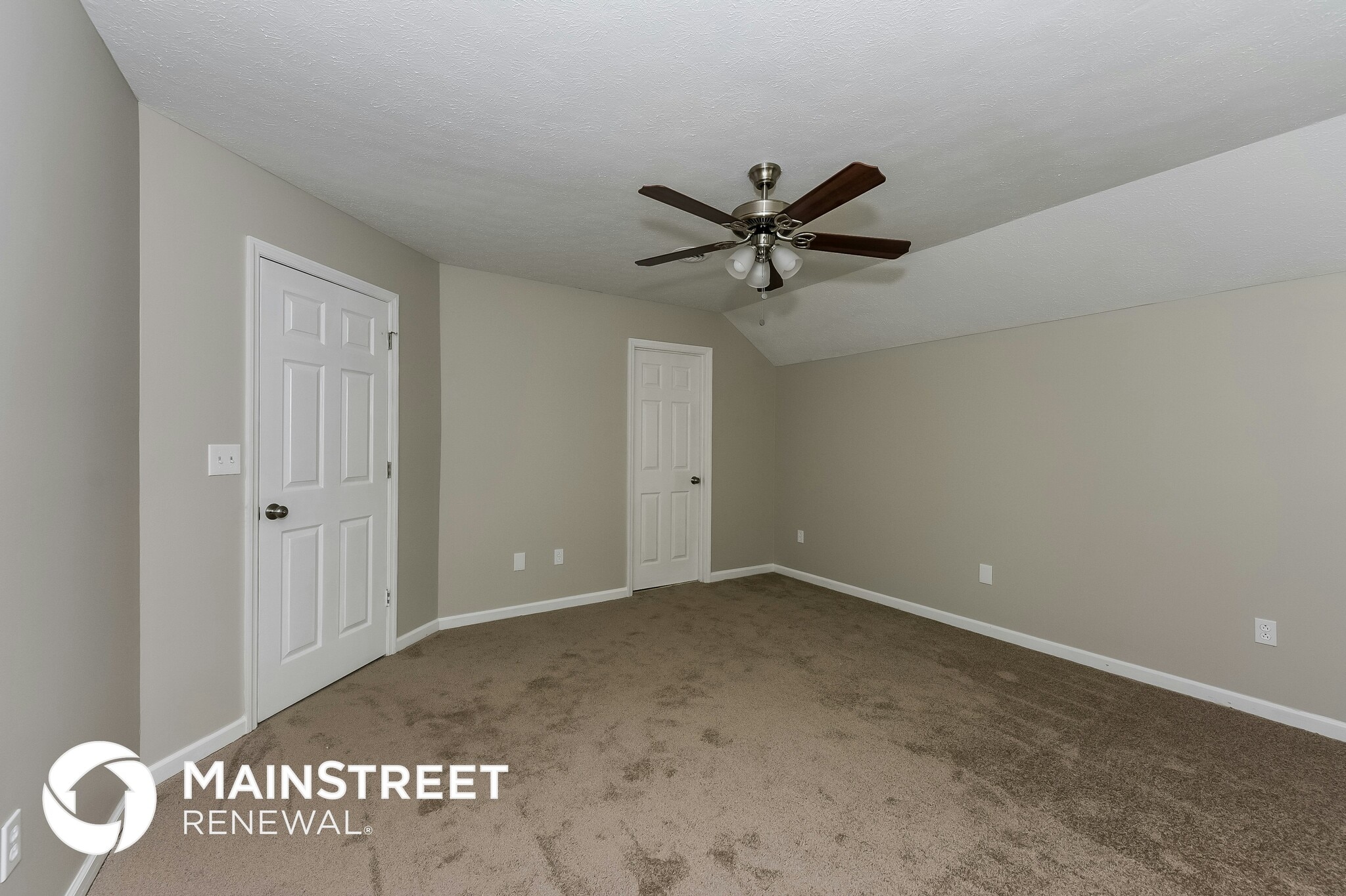 Building Photo - 102 Bentree Ct