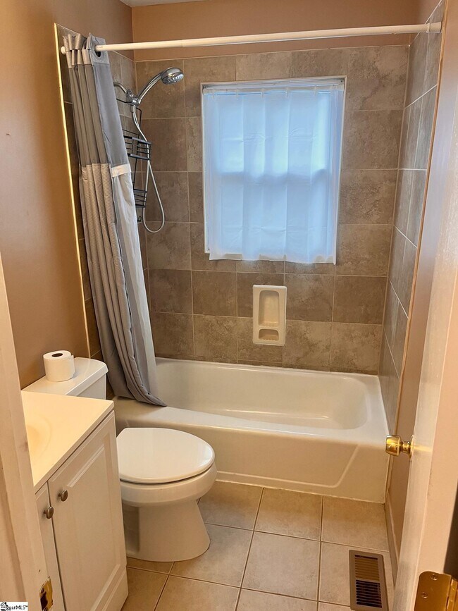 Building Photo - 113 Mount Zion Ave