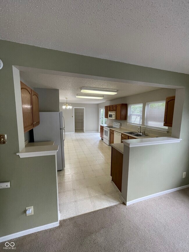 Building Photo - 10403 Bicknell Cir